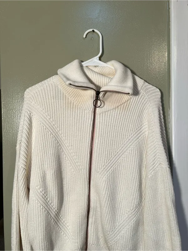 Lilla P Women’s Sz Large Zip Front Sweater in White Cream Gold Circle Zip Cotton - Image 3