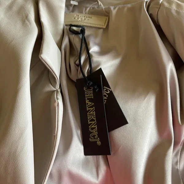 NWT BLANKNYC Faux Leather Blazer in Bare Essential MEDIUM - Image 8