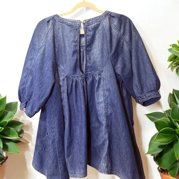 Free People Memories of You Chambray Top in the color Blue Ribbon Oversized XS - Image 6