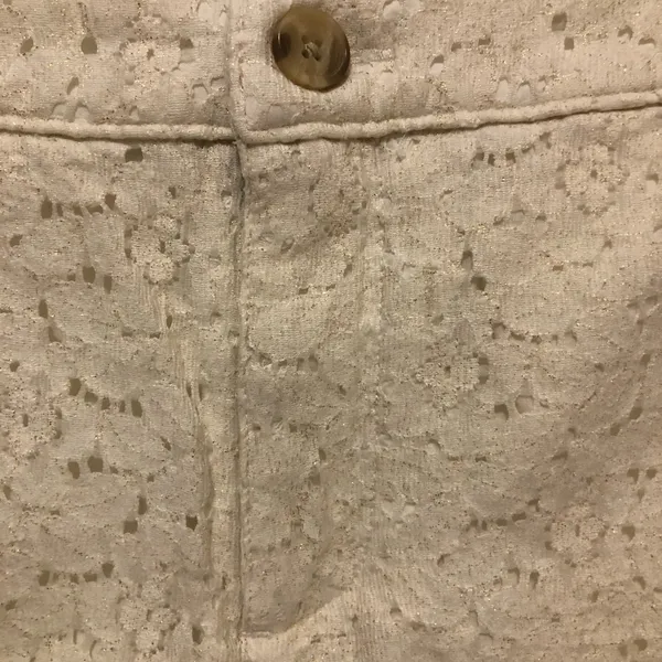 Abercrombie & Fitch lace style cream shorts womens size 25 0 short shorts‎ - Image 3