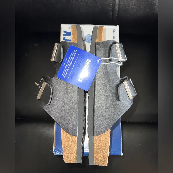 Birkenstock Arizona Size 42 - Image 5