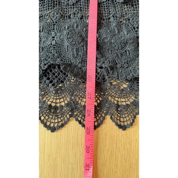 Free People Y2k Lace Macrame Crochet Black Festival Top size XS - Image 4
