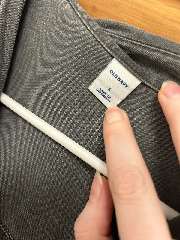 Old Navy Button-Up - Image 2