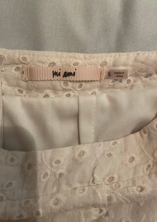 White Floral Mini Skirt - Image 2