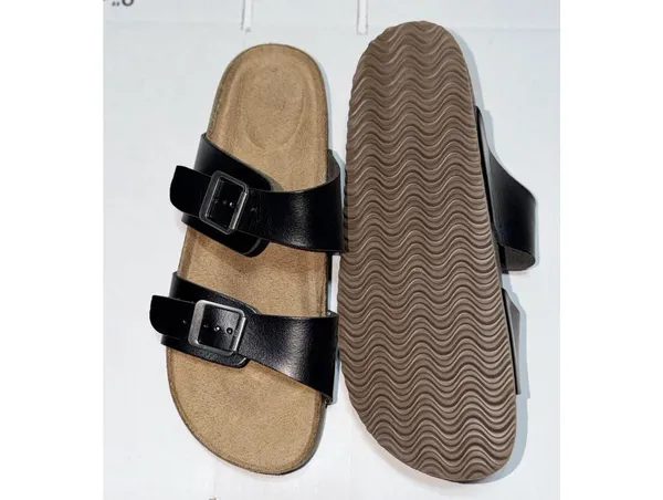 Size 9 Women’s Time and Tru slide sandals Two Band Footbed Slide Sandal black - Image 3