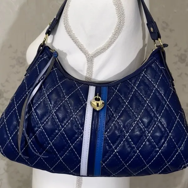 Victoria’s Secret Quilted Navy Blue Shoulder Bag w/ Heart Charm Y2K Vintage - Image 5