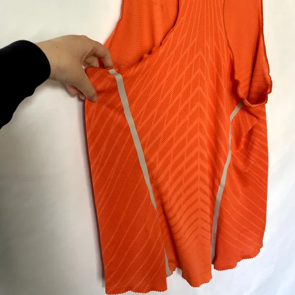 Nike dri‎ fit rolled hem vintage running tank top women's size L racerback style - Image 7