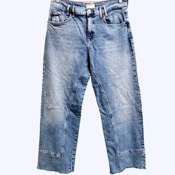 Free People Women's Risk Taker Mid-Rise Straight-Leg Jeans‎ Size 31 - Image 2