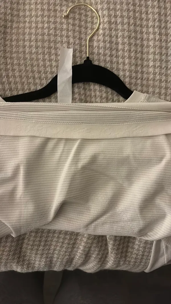 Lululemon Swiftly Long Sleeve Cropped - Image 4