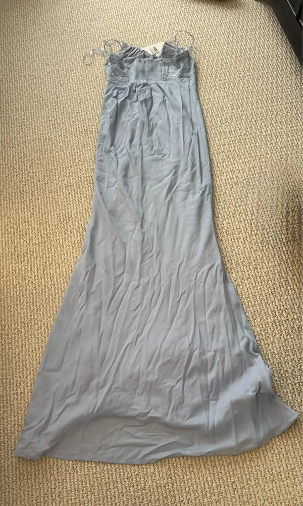 Princess Polly Dress Blue Light - Image 2