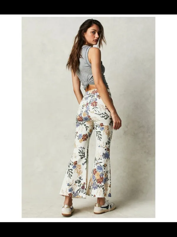 We The Free free people FREE PEOPLE Crop YOUTHQUAKE Print Flare Jeans 28‎ nwt - Image 2