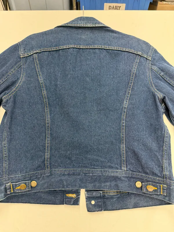 Men's Vintage Lee Denim Trucker Jean Jacket USA Made Size 42R Very Clean - Image 2