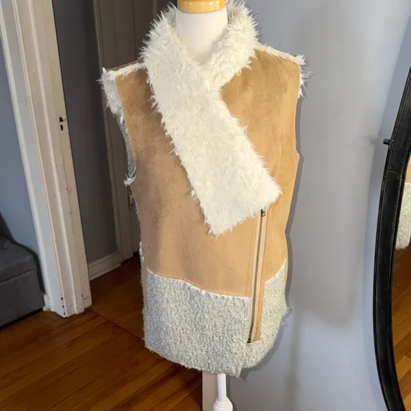 Saturday Sunday Anthropologie Fluffy Cream Vest - Image 2