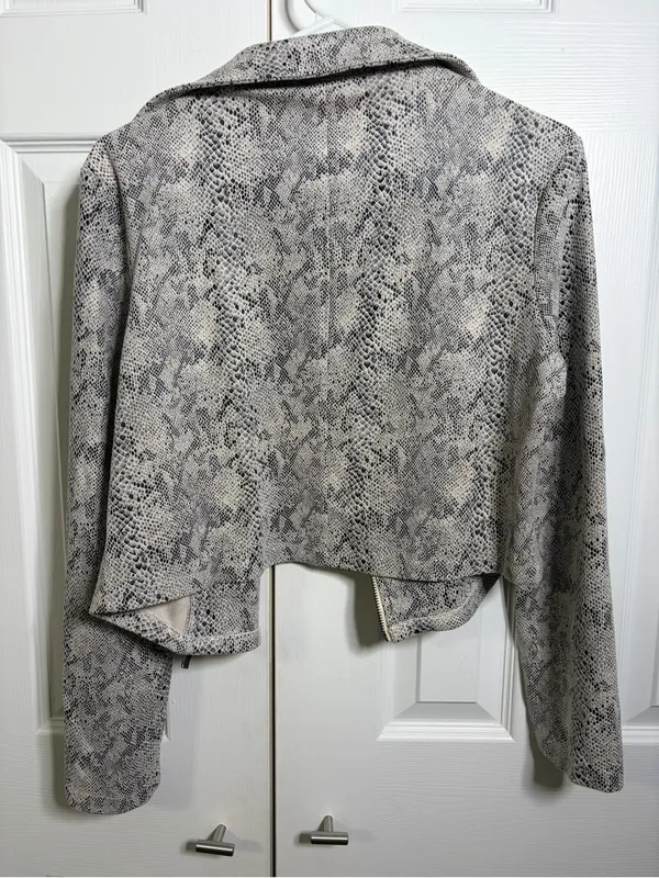 She + sky Snake-Print Cropped Moto Jacket in Taupe/Black size medium - Image 5
