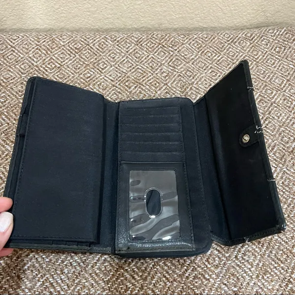 Vintage Black Leather Wilsons Billfold Wallet Casual Daily Soft Leather - Image 3