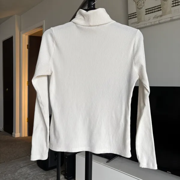 Old Navy Regular Fit Ribbed Turtleneck Sweater Small - Image 5