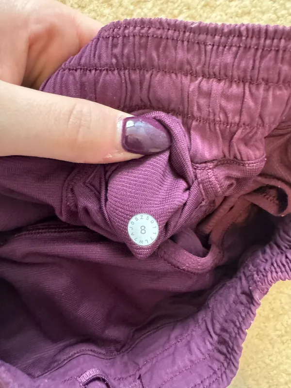 Lululemon Hotty Shorts 2.5" - Image 3