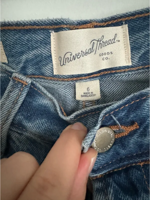 Universal Threads Jeans Mid-Rise 90s Baggy - Image 3