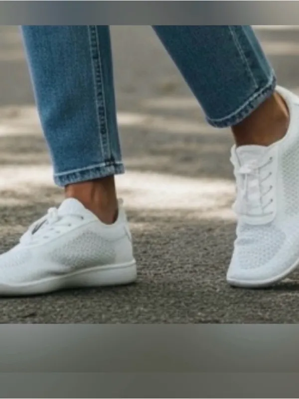 NWT Hike Footwear Series Cloud Ergonomics‎ Barefoot Shoe in White Unisex - Image 2