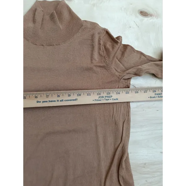 BANANA REPUBLIC 100% Merino Wool Womens XS Turtleneck Sweater Light Brown Camel - Image 9