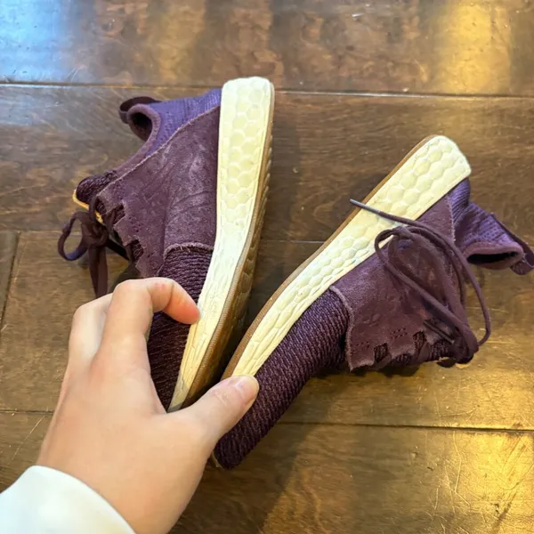 New Balance Fresh Foam Cruz in burgundy wine - Image 3