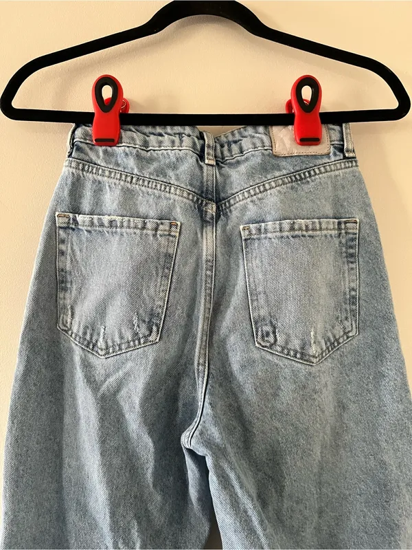 Zara Light Wash Distressed Mom Jeans 2 High Rise Minimalist Capsule Wardrobe - Image 7