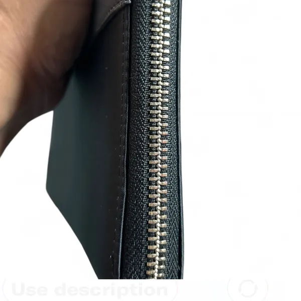SIMPLY NOELLE JET SETTER WALLET black.NWT. - Image 3