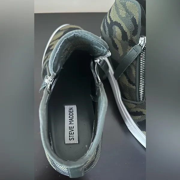 Steve Madden Green Camo High-Top Wedge Sneakers - Image 5