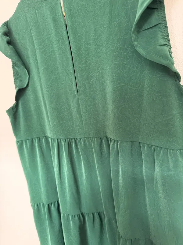 Kirundo Emerald Tiered Midi Dress with Flutter Shoulders - Image 4