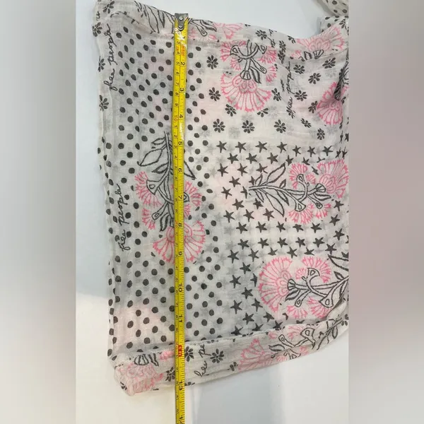 Free‎ People Cream Shoulder Tote with Pink Floral Accents - Image 9