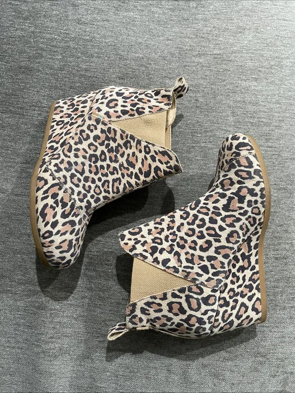 TOMS Kelsey Leopard Print Suede Wedge Ankle Booties Size 7.5 - Image 12