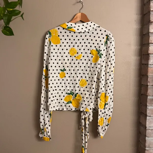 LOVERS + FRIENDS Mikayla‎ 🍋 Wrap Top - Image 5