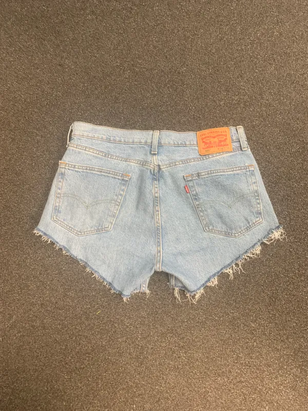 Vintage 505 Levi's Shorts - Image 2