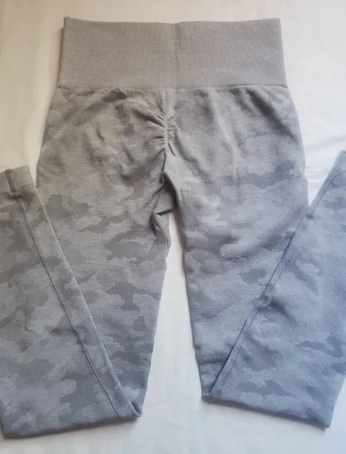 Med. Seamless Light Grey Camo Leggings - Image 7