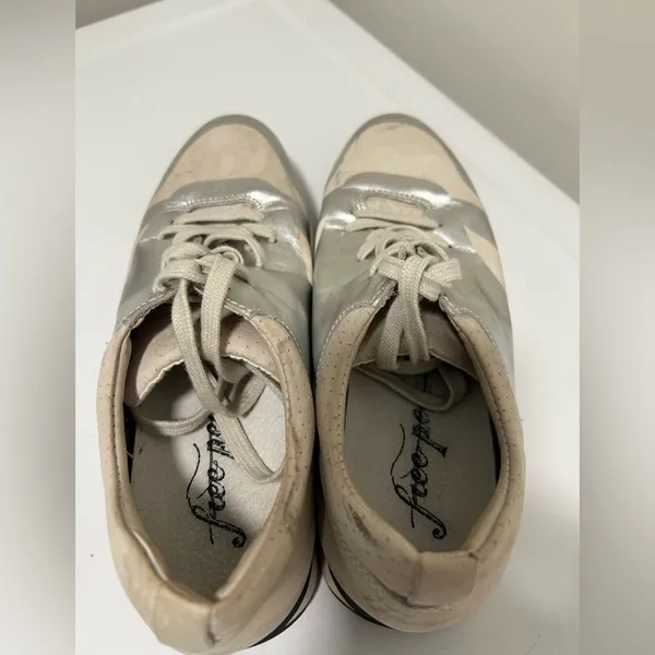 Free People Kick It Silver Metallic Sneaker Size 8.5 - 9 US 39 EU - Image 10