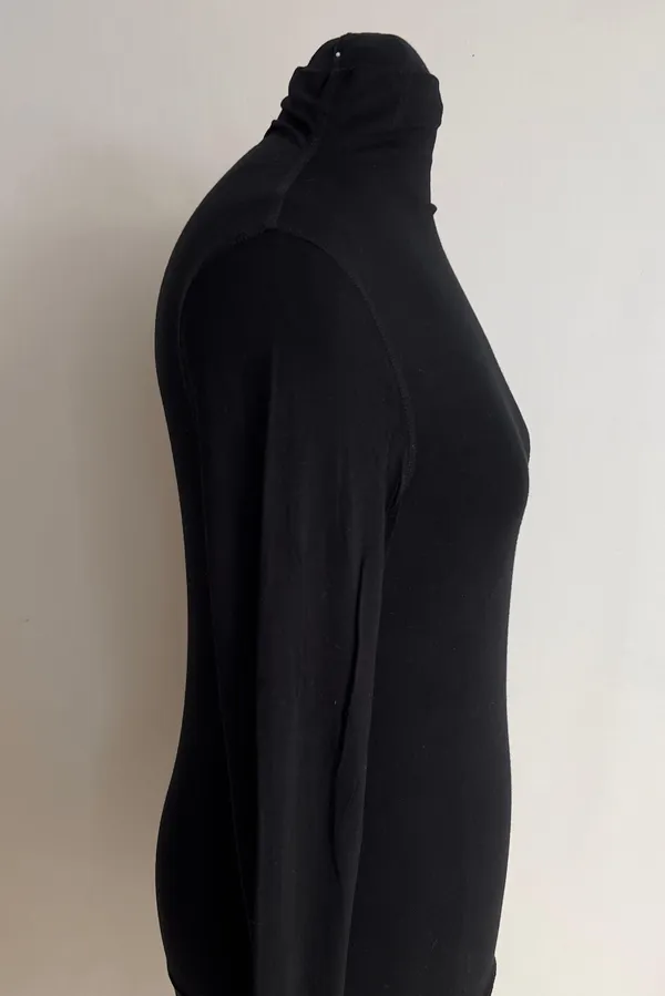 CL Women’s Classic Monk Turtleneck Sweater NWOT - Image 3