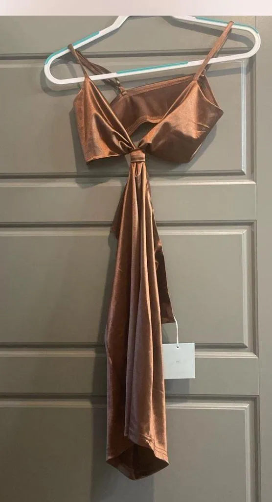 Just Quella Chic Backless Brown Dress - Image 6
