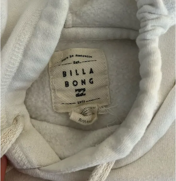 Billabong White Hoodie Small! So cute! - Image 2