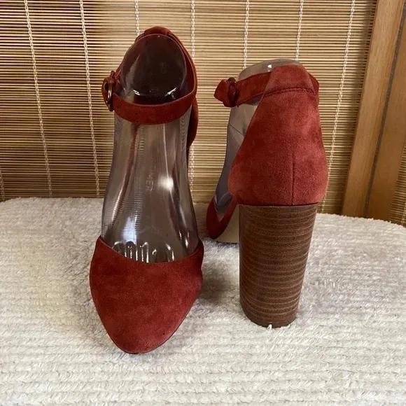 Gibson Latimer Red Heels with Ankle Strap and Chunky Heel - Image 2