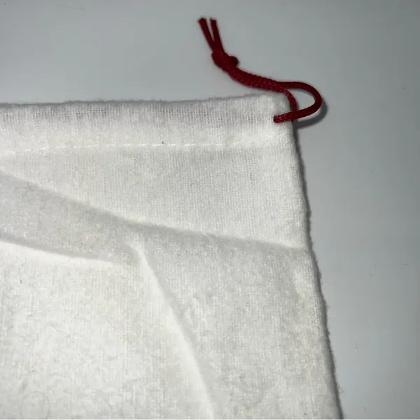 Christian Louboutin Pair of White Cotton Flannel Drawstring Dust Bags w/Red Logo - Image 3