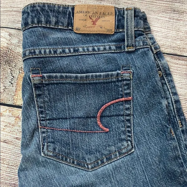 American eagle size 4 women’s jeans - Image 2