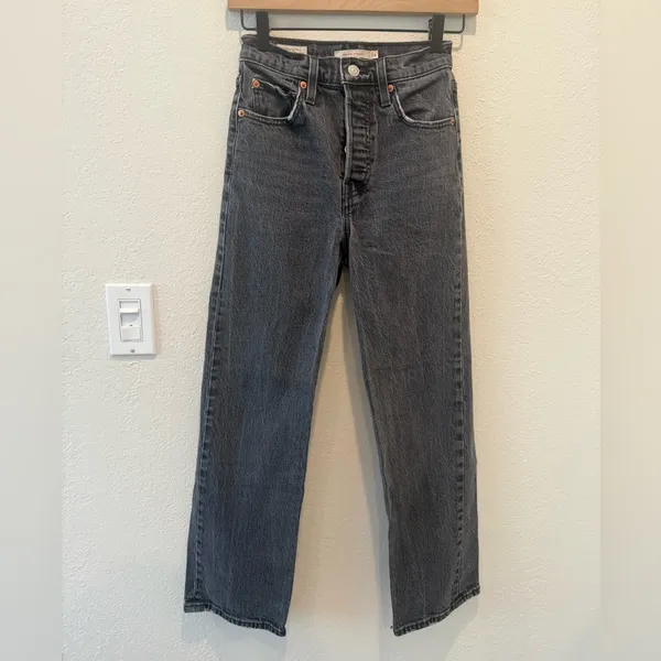 LEVI’S Ribcage Straight Jeans in Washed Black‎ size 24 - Image 4