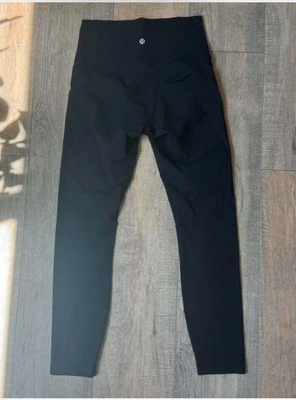 Lululemon Black Wunder Under Leggings - Image 5