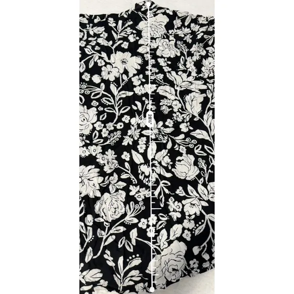 Croft & Barrow Womens 3X Black White Floral Rayon Button Front Short Sleeve Top - Image 7