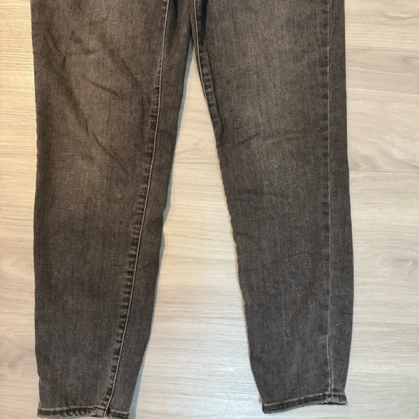 Levi’s women’s 721 high rise skinny jeans gray black denim size 29 - Image 4