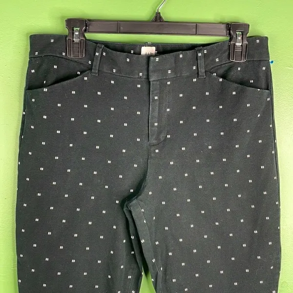 GAP Signature Skinny Ankle Geo Print size 10 Black and White - Image 3