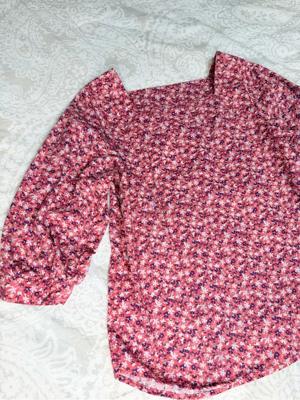 Time and Tru Pink Floral Square-Neck Puff Sleeve Blouse - Image 4