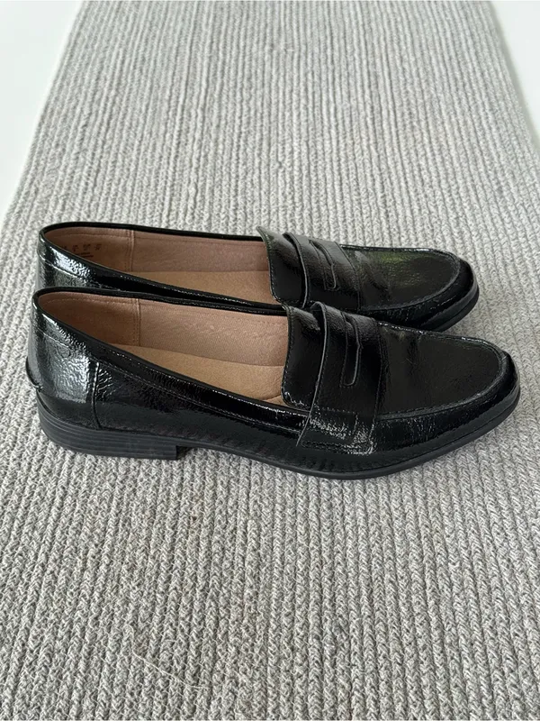 Life Stride Black Patent Penny Loafers Size 10 - Image 5