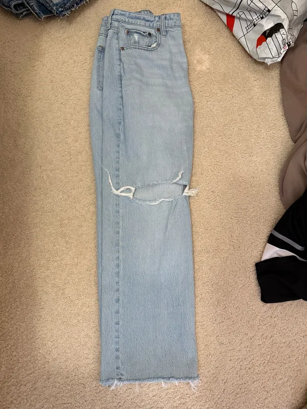 Abercrombie High-Rise Jeans Curve Love - Image 3