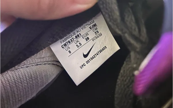 Nike Internationalist Women's FashNike Internationalist Women's Fashion Sneakers - Image 6